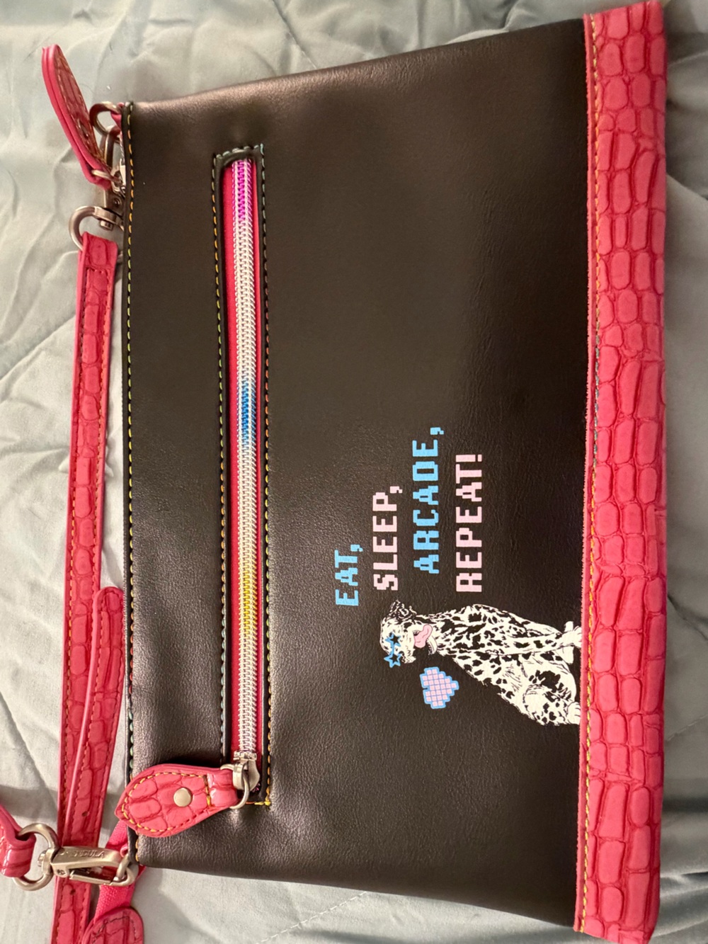 Vendula London Arcade Crossbody Bag Retro Gaming Purse - Picture 2 of 4
